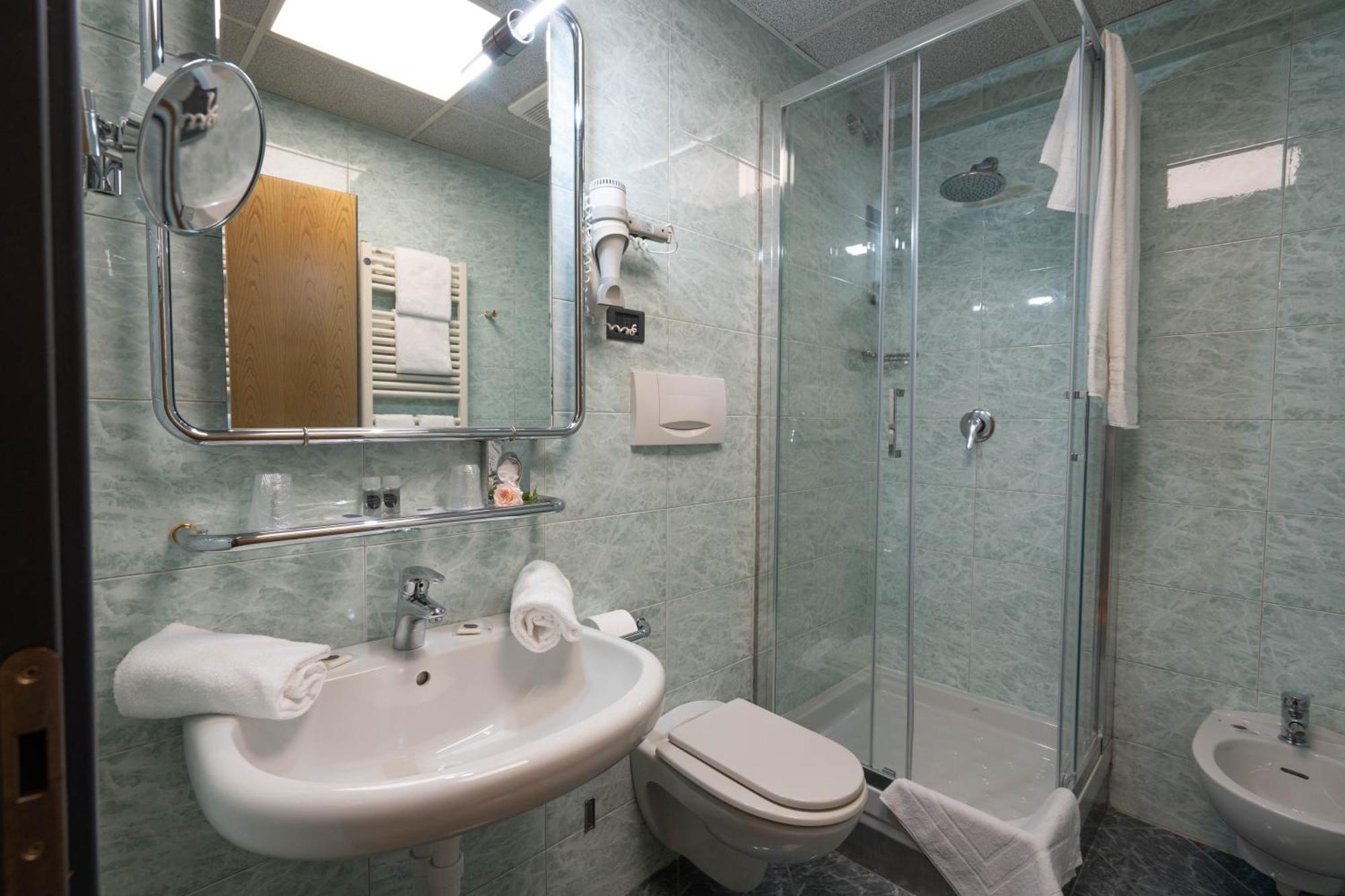 Iris Hotel Genova